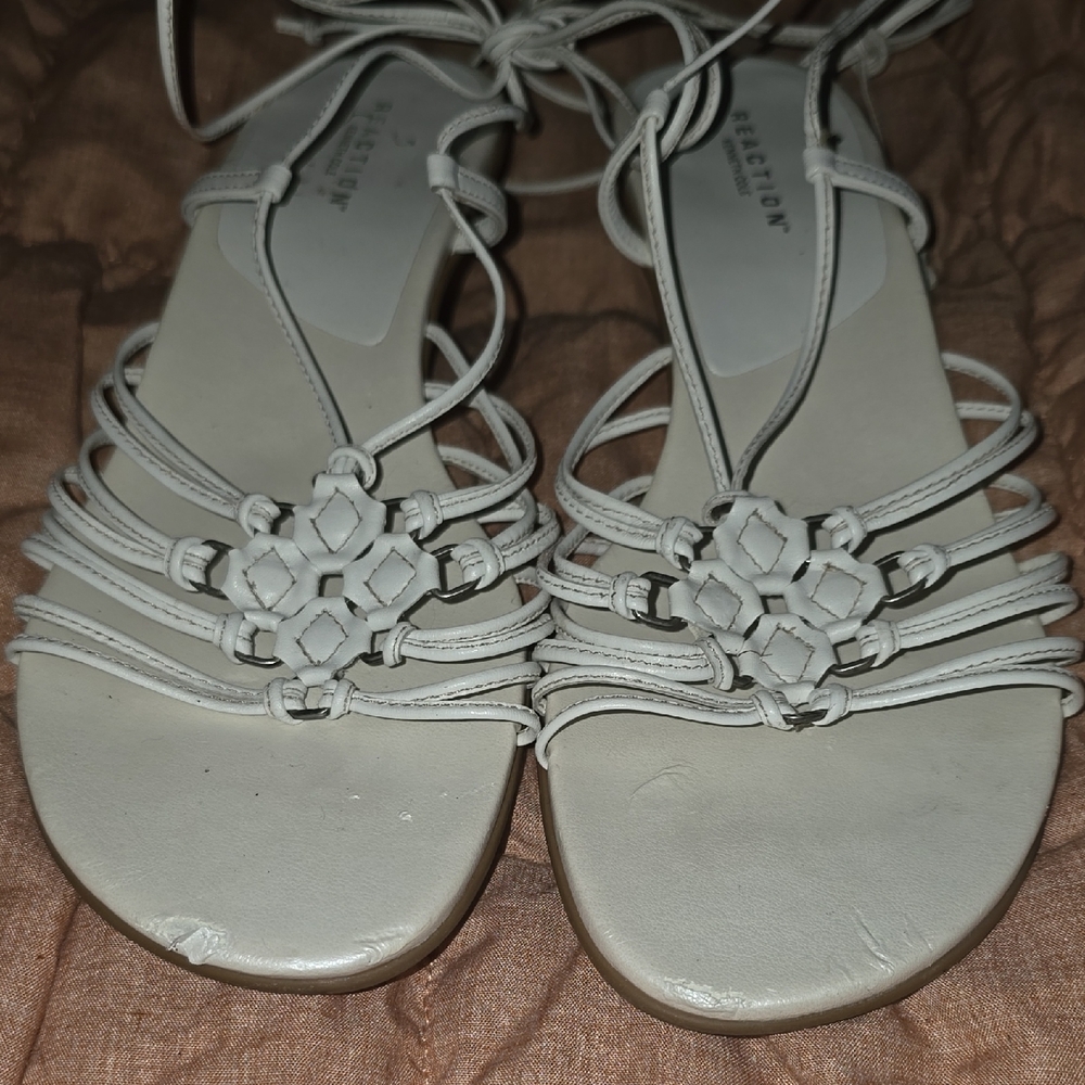 White Strappy Sandals, With Wood Heel KENNETH COLE size 8.5